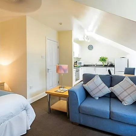 Saco Jersey - Merlin House Hotel St Aubin