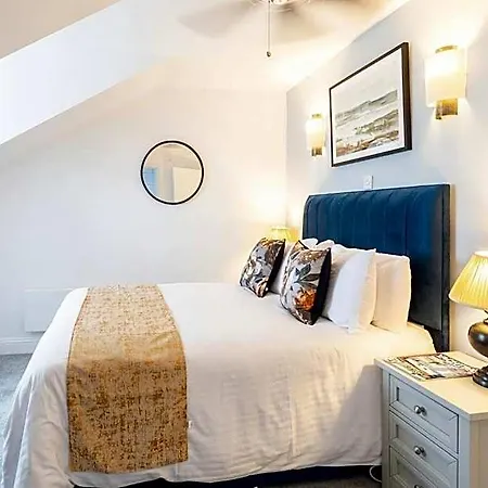Hotel Saco Jersey - Merlin House
