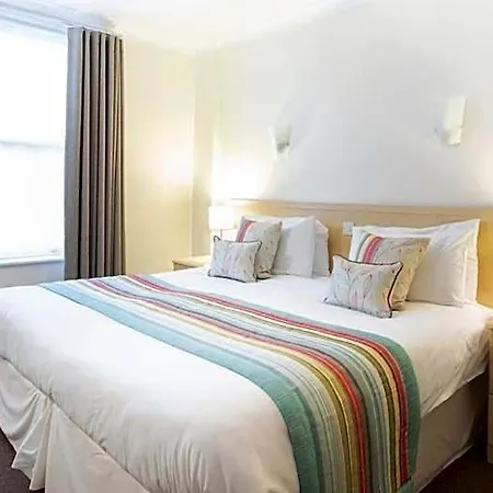 Saco Jersey - Merlin House Hotel 4*