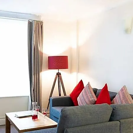 Saco Jersey - Merlin House Hotel 4*